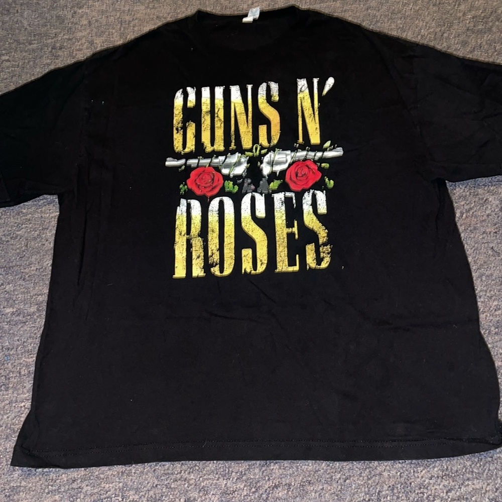 XL Men’s GNR distressed logo t shirt EUC